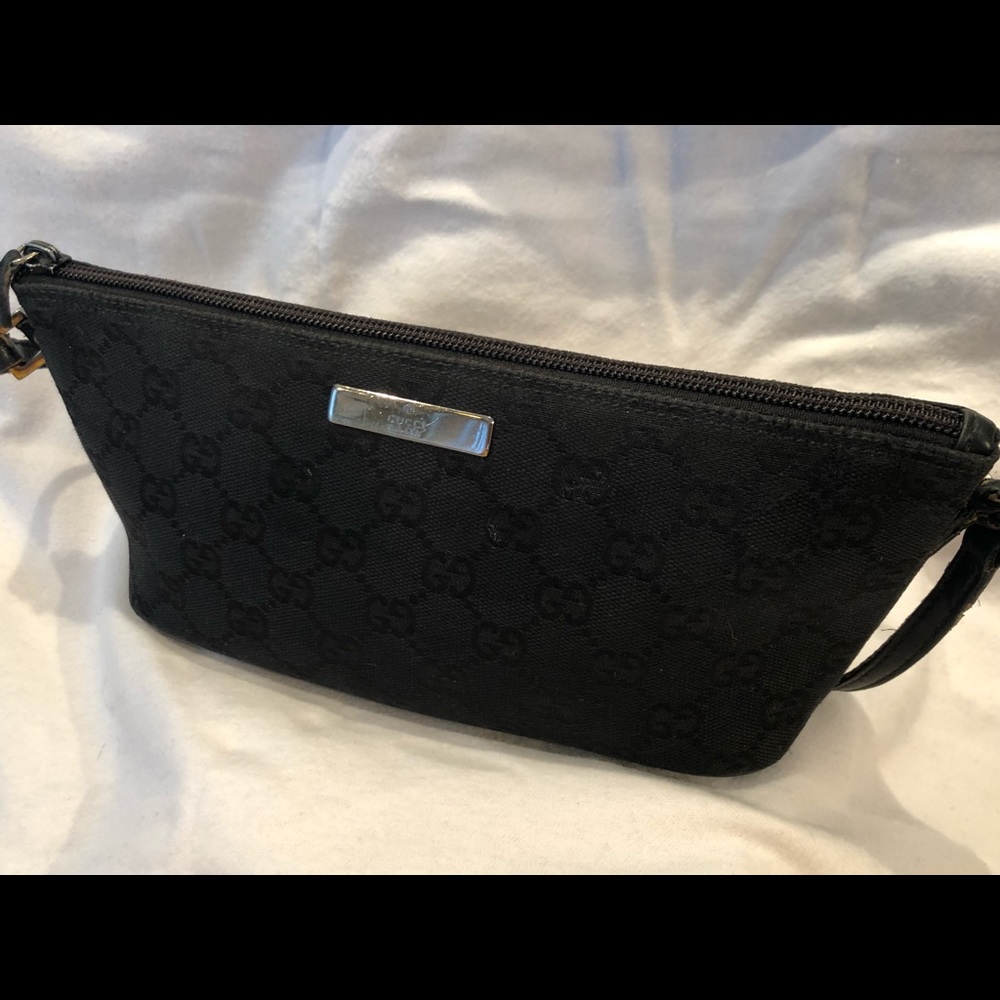 Gucci Black small bag - great for going to dinner